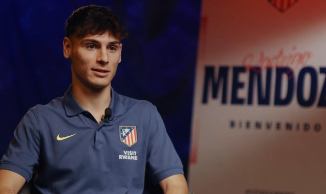 开云登录-门多萨：我的比赛风格就是拿球、控球，帮助球队掌控比赛节奏