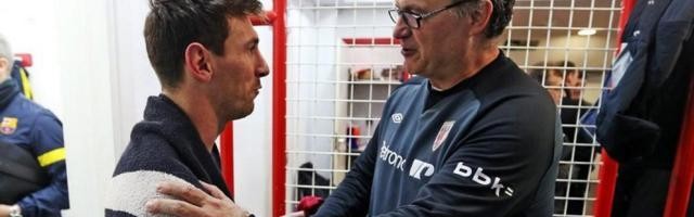 开云平台-第一次在录像里见到梅西 贝尔萨以为错按快进键！