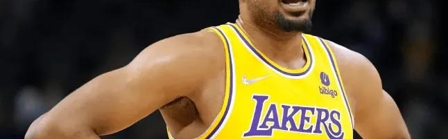 开云登录-费内巴切主帅谈塔克生涯新高：可怕的是他还有巨大提升空间