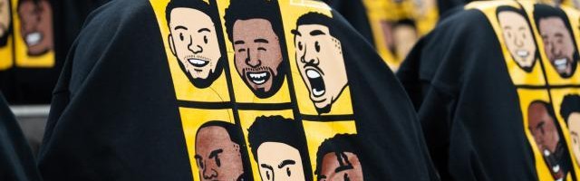 开云平台-【现场】焦点战摧毁灰熊 勇士主场收获最好圣诞礼物