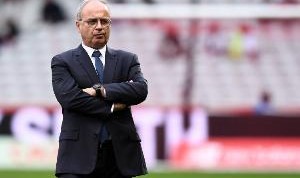 记者：未达成续约协议，巴黎总监坎波斯正在与曼联进行深入谈判