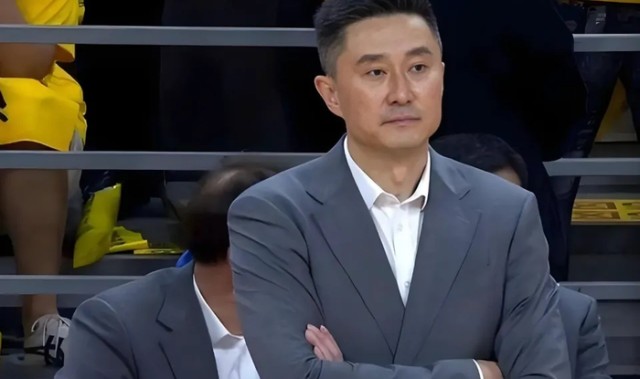 开云平台-0分0板3犯规！不止徐昕焦泊乔，CBA状元郎也被杜锋用废了|广东|王少杰|易建联|周琦|篮板_新浪新闻